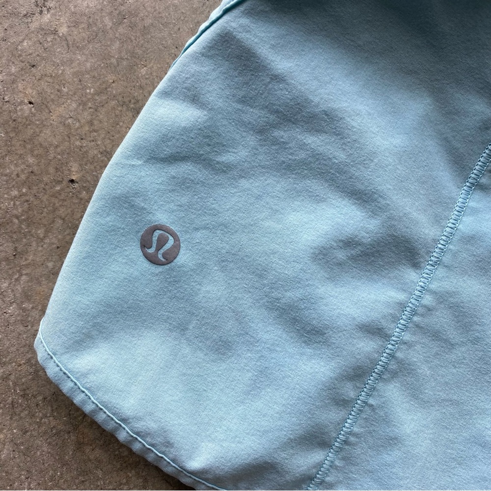 Lululemon Hotty Hot Yoga Lined shorts - Picture 3 of 7